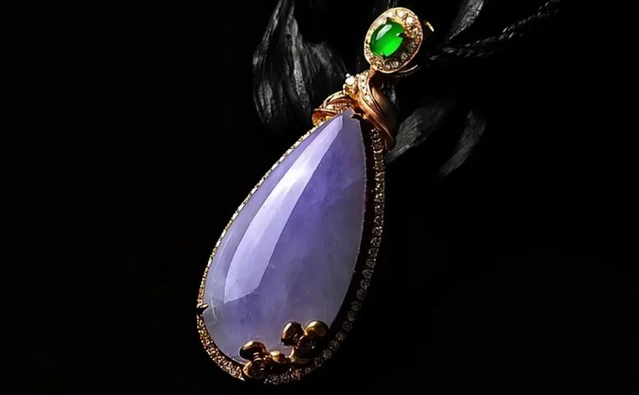 Các Sắc Thái Màu Tím Trong Violet Jadeite